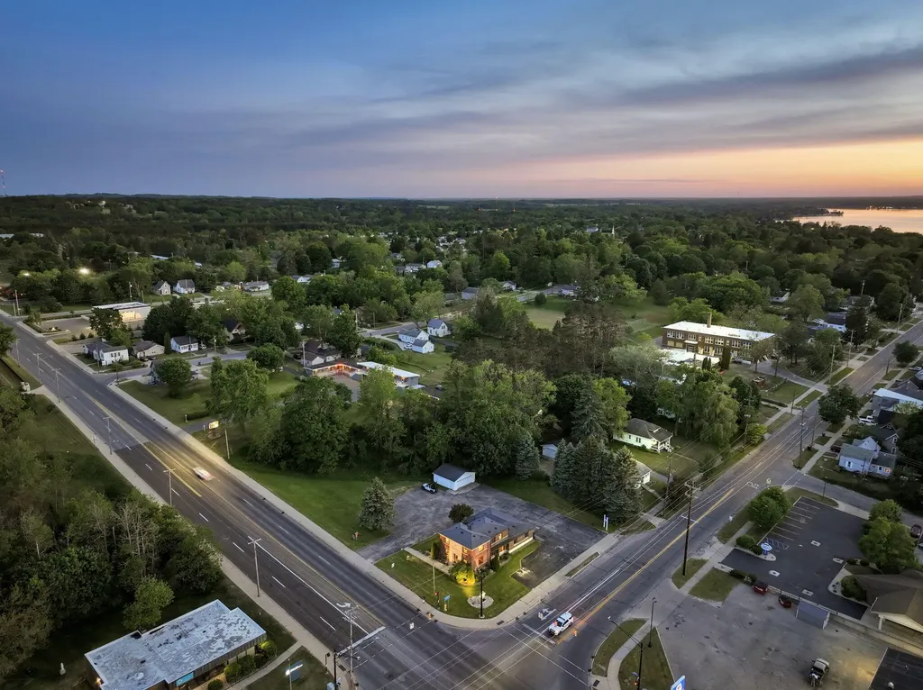 1104 S Mitchell Street Cadillac City MI 49601