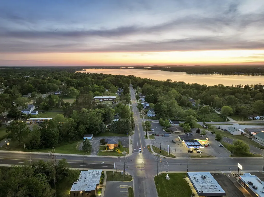 1104 S Mitchell Street Cadillac City MI 49601