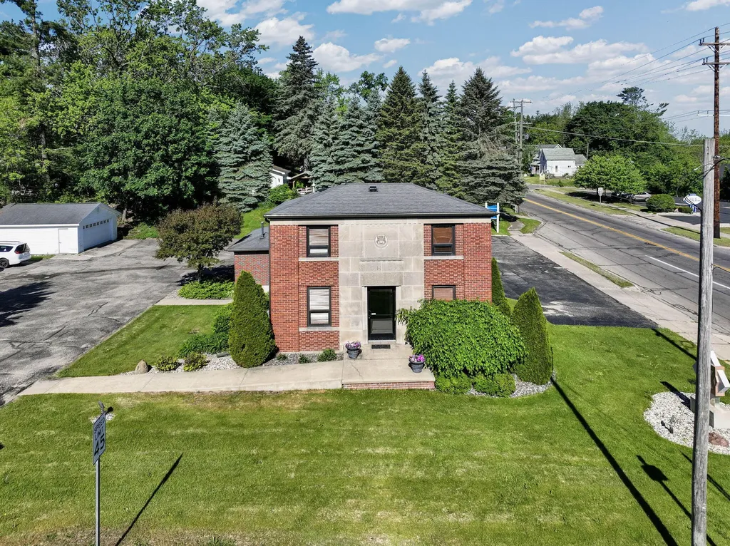 1104 S Mitchell Street Cadillac City MI 49601