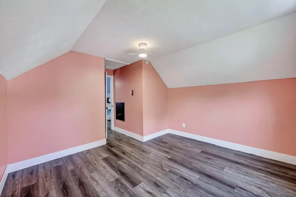 1451 Barclay Street Muskegon City MI 49441