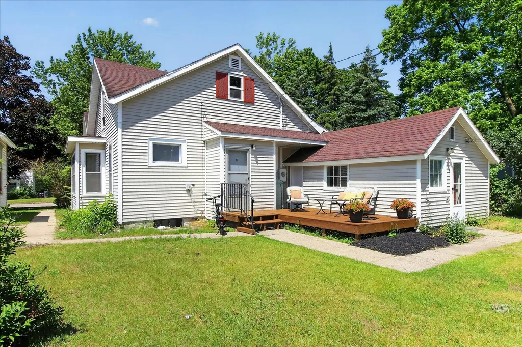 820 Rose Avenue Big Rapids City MI 49307