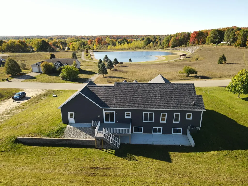 21238 Deans View Green Charter Township MI 49307
