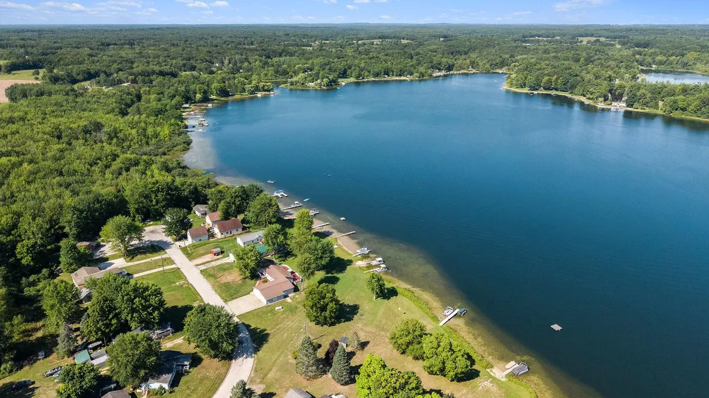 9266 E Francis Road Newfield Township MI 49421