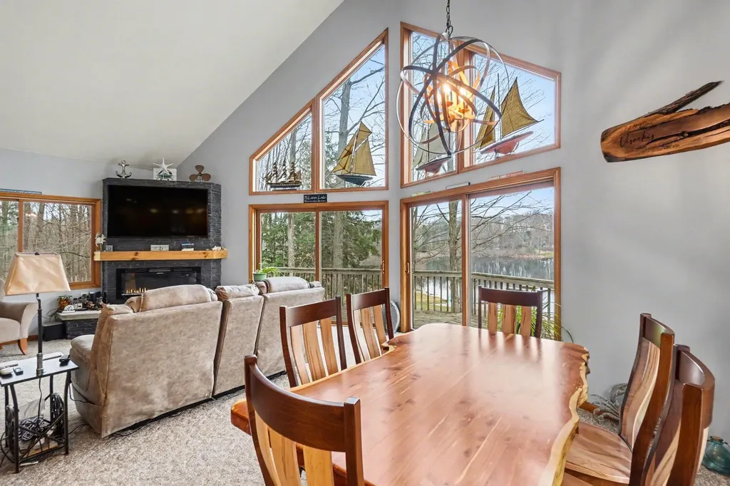 8906 E Spring Hill Drive Newfield Township MI 49421