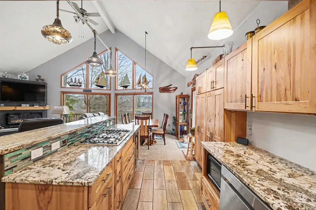 8906 E Spring Hill Drive Newfield Township MI 49421