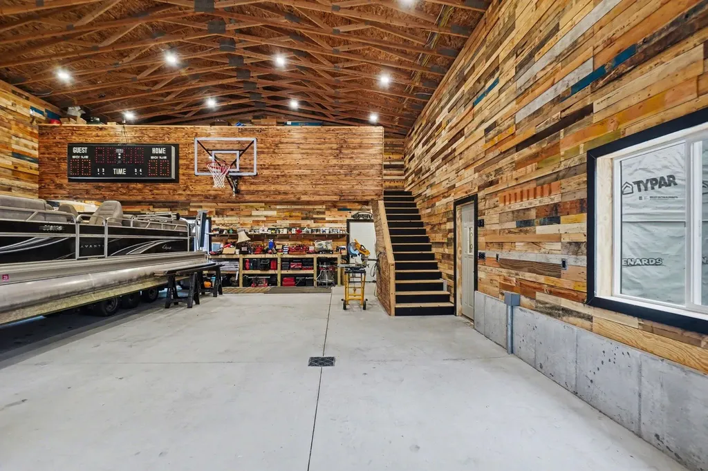 8906 E Spring Hill Drive Newfield Township MI 49421