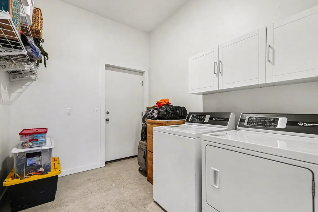 419 S Juniper Street NE Unknown City MI 48829