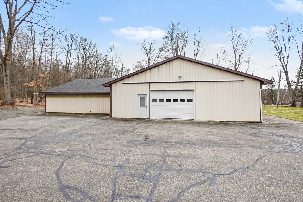 14051 17 Mile Road Colfax Township MI 49342