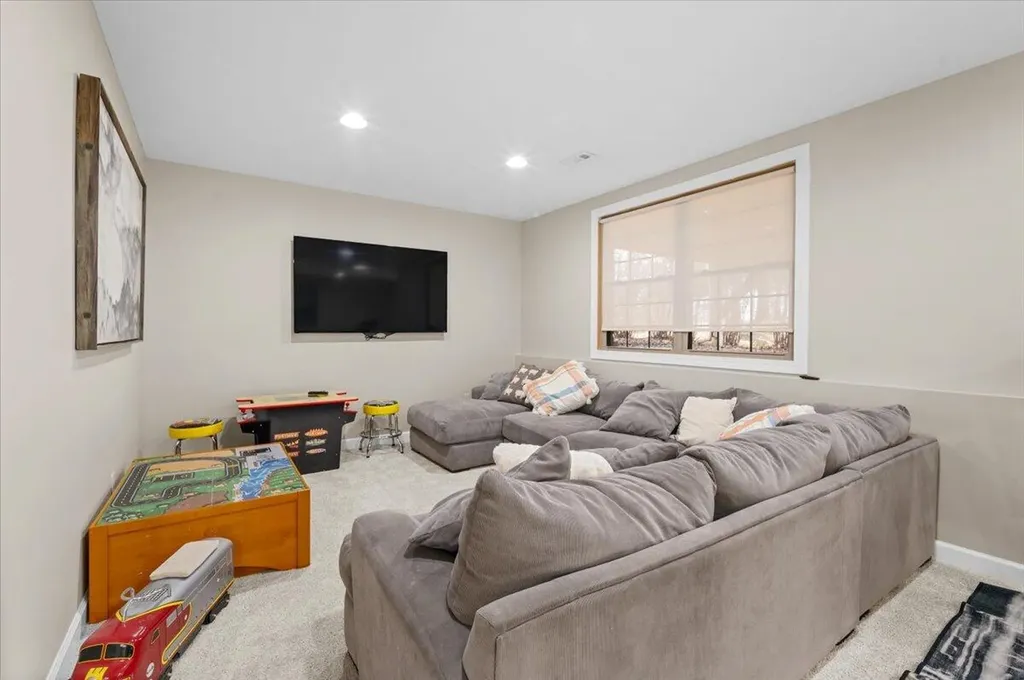 6245 Dublin Drive Morton Township MI 49346