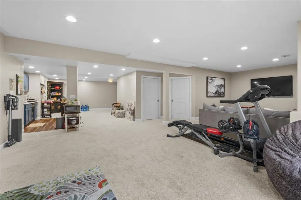 6245 Dublin Drive Morton Township MI 49346