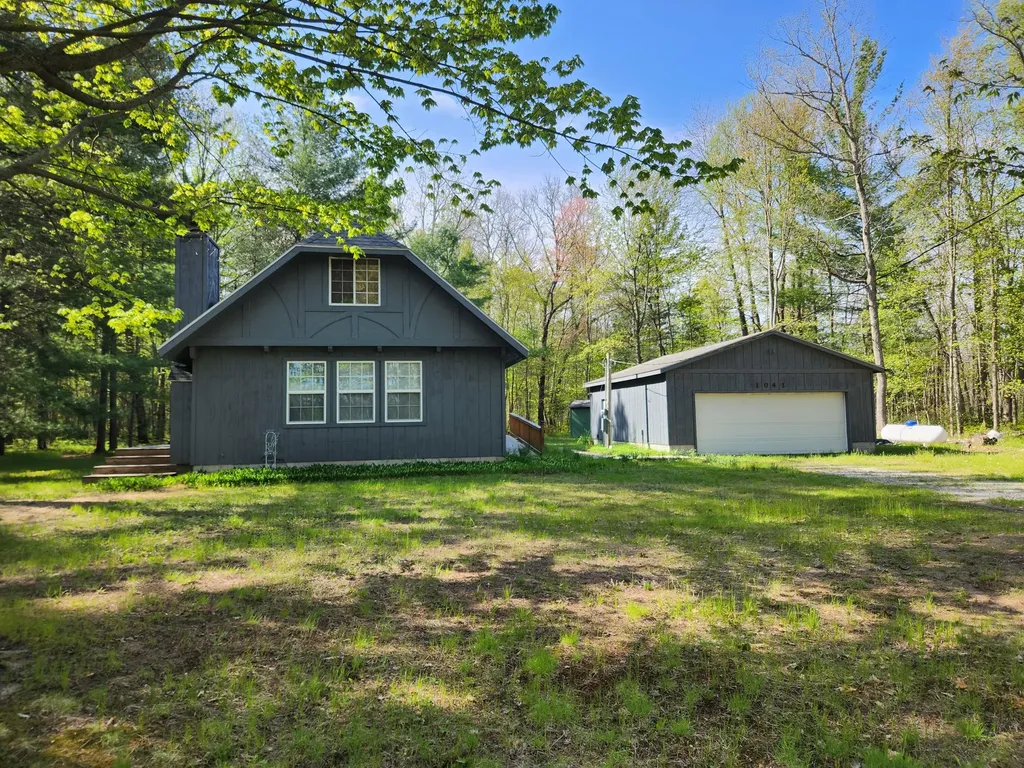 1041 Wolf Lake Drive Peacock Township MI 49304