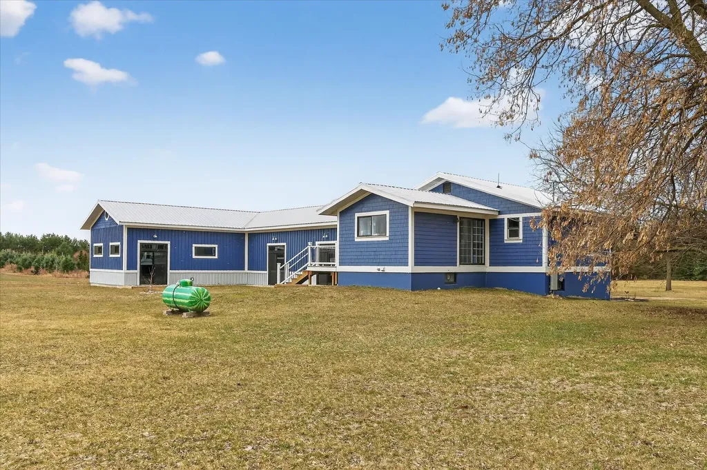 6130 N Arbogast Road Winfield Township MI 49329