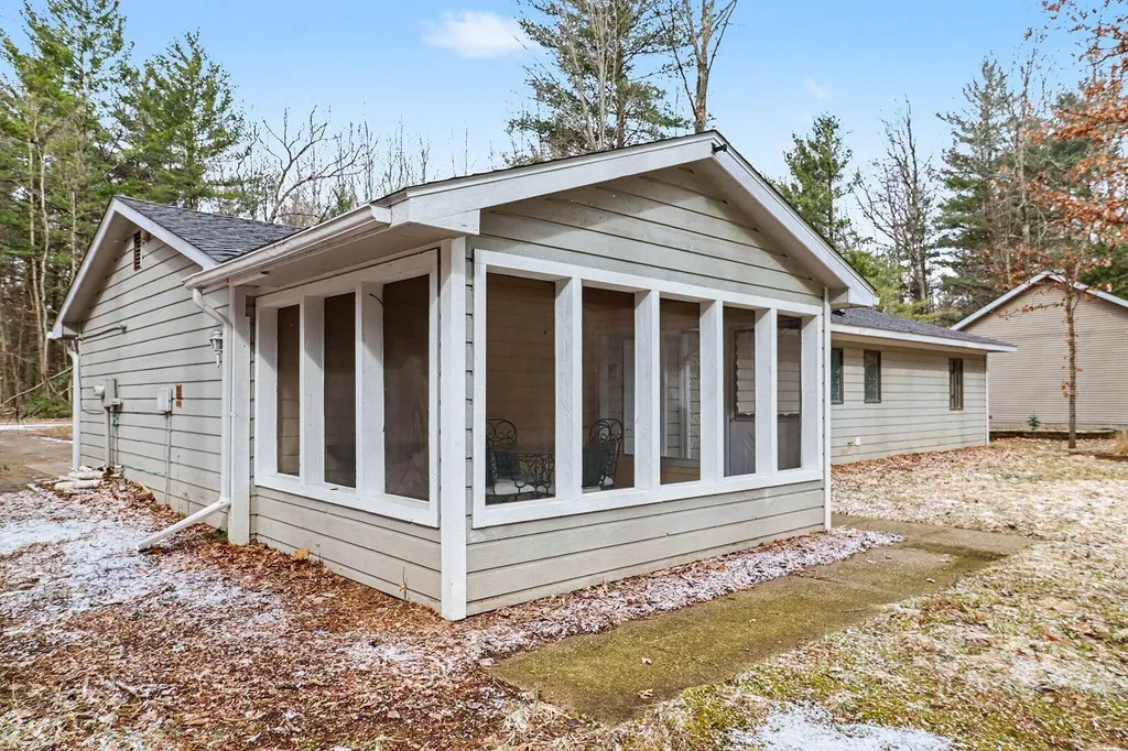 6782 White Pine Drive Morton Township MI 49346