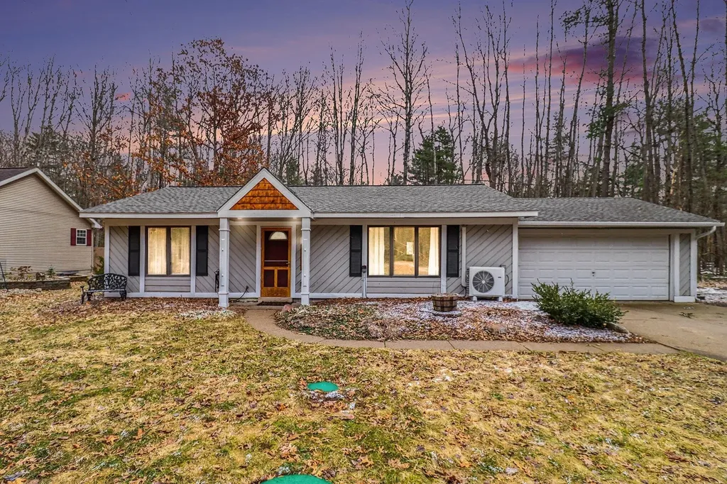 6782 White Pine Drive Morton Township MI 49346