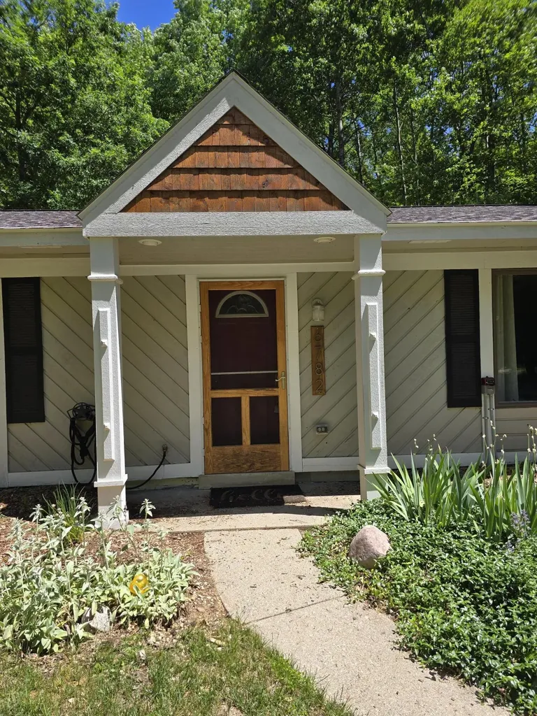 6782 White Pine Drive Morton Township MI 49346