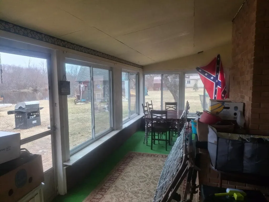 121 Haddix Boulevard Unknown City MI 49305