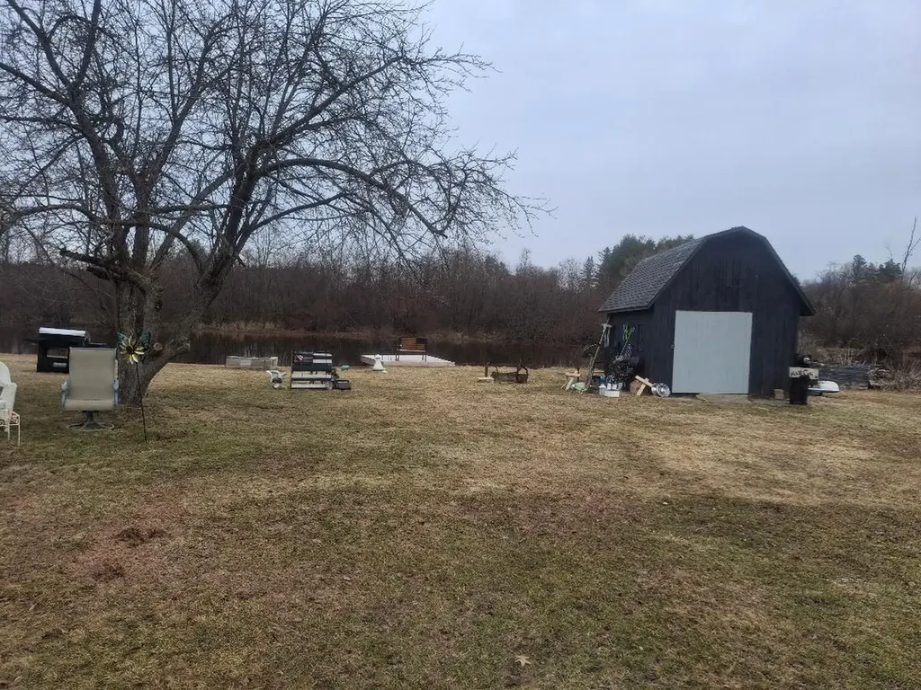121 Haddix Boulevard Unknown City MI 49305