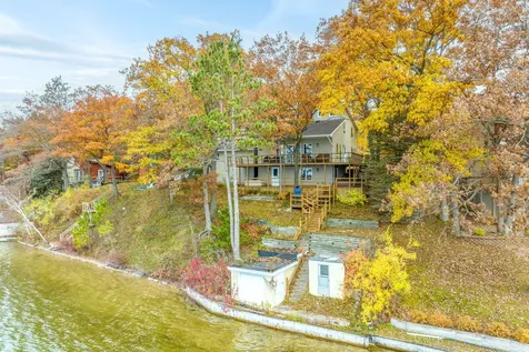 10443 Midshore Drive Morton Township MI 49332