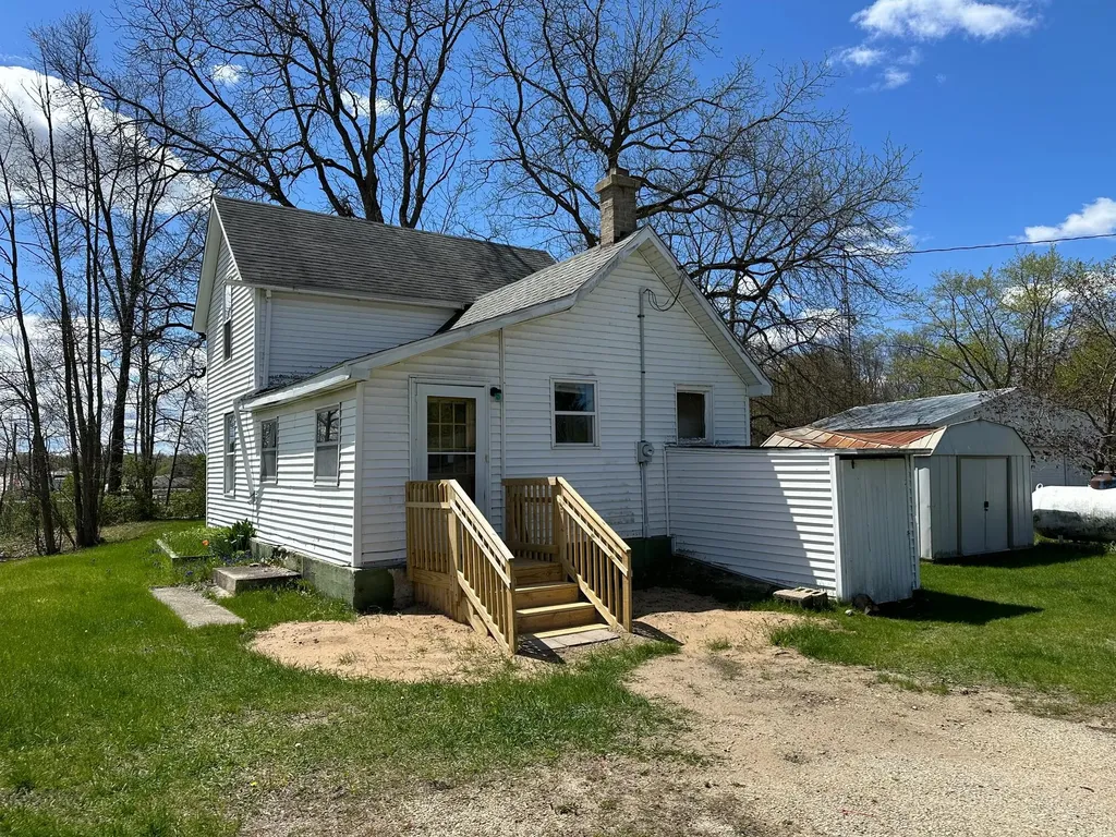 3593 S Maple Island Road Newfield Township MI 49421