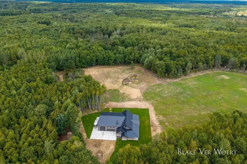 13980 12 Mile Sheridan Township MI 49340