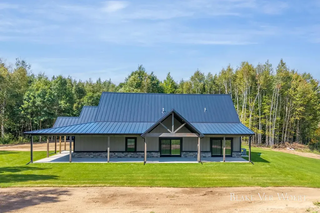 13980 12 Mile Sheridan Township MI 49340