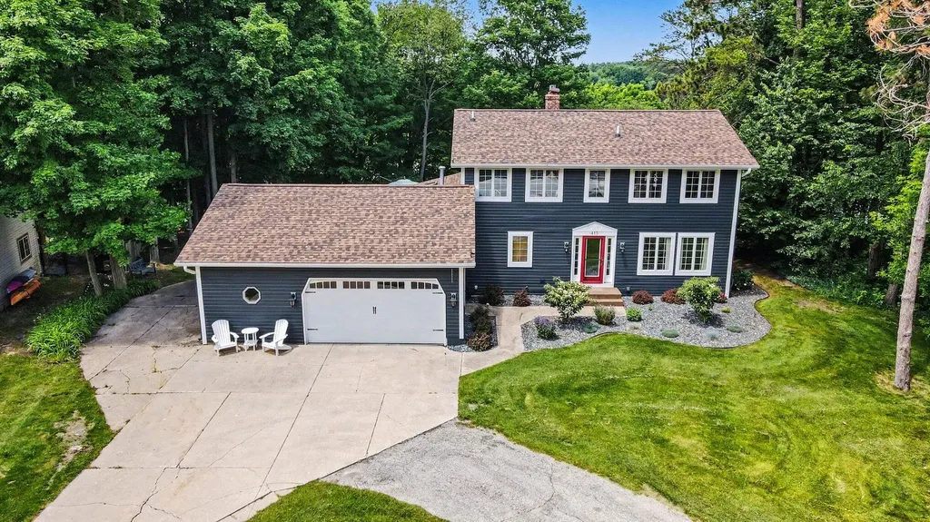 415 Vista Lane Fremont City MI 49412