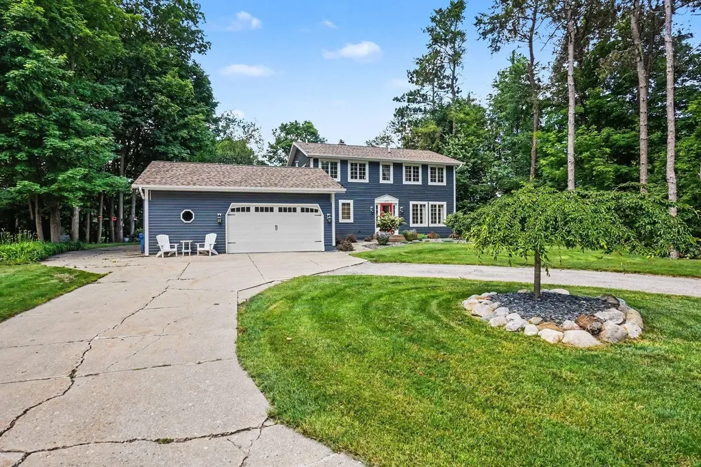 415 Vista Lane Fremont City MI 49412
