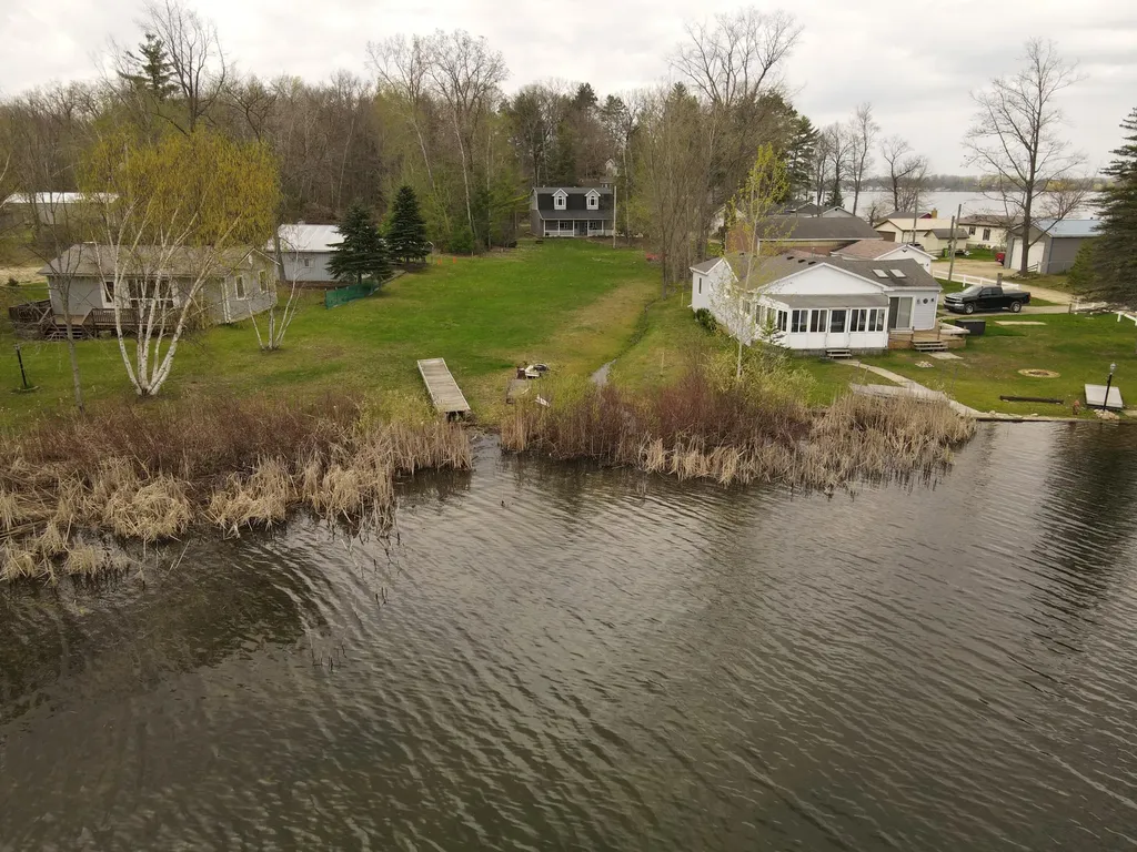 20128 Merritt Avenue Chippewa Township MI 49320