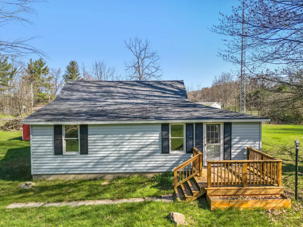 9080 Roosevelt Road Greenwood Township MI 49425