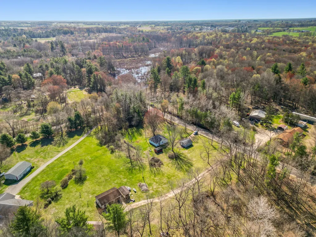 9080 Roosevelt Road Greenwood Township MI 49425