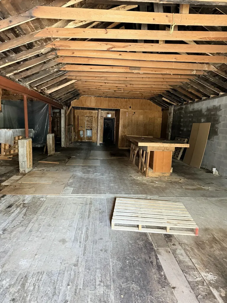 28 S Main NE Cedar Springs City MI 49319