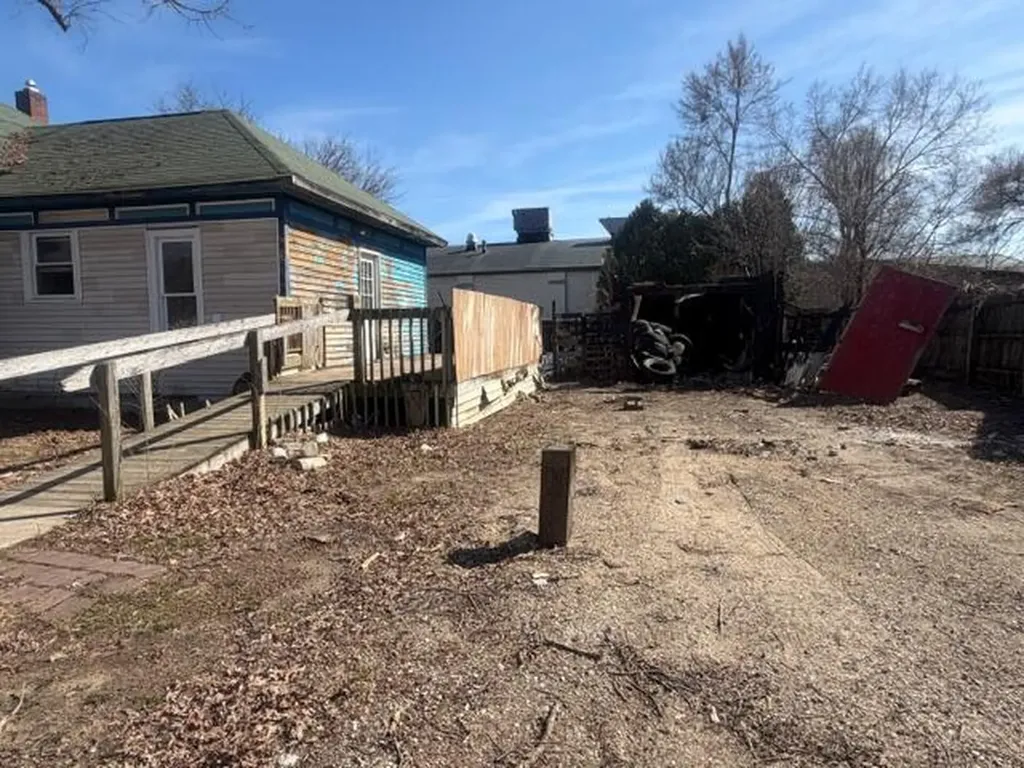 81 S Gibbs Street White Cloud City MI 49349