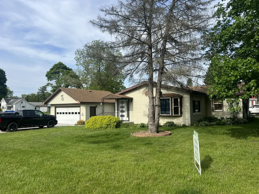 228 W Forest Street Unknown City MI 48829