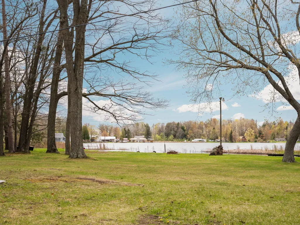 20041 E Chippewa Lake Drive Chippewa Township MI 49631