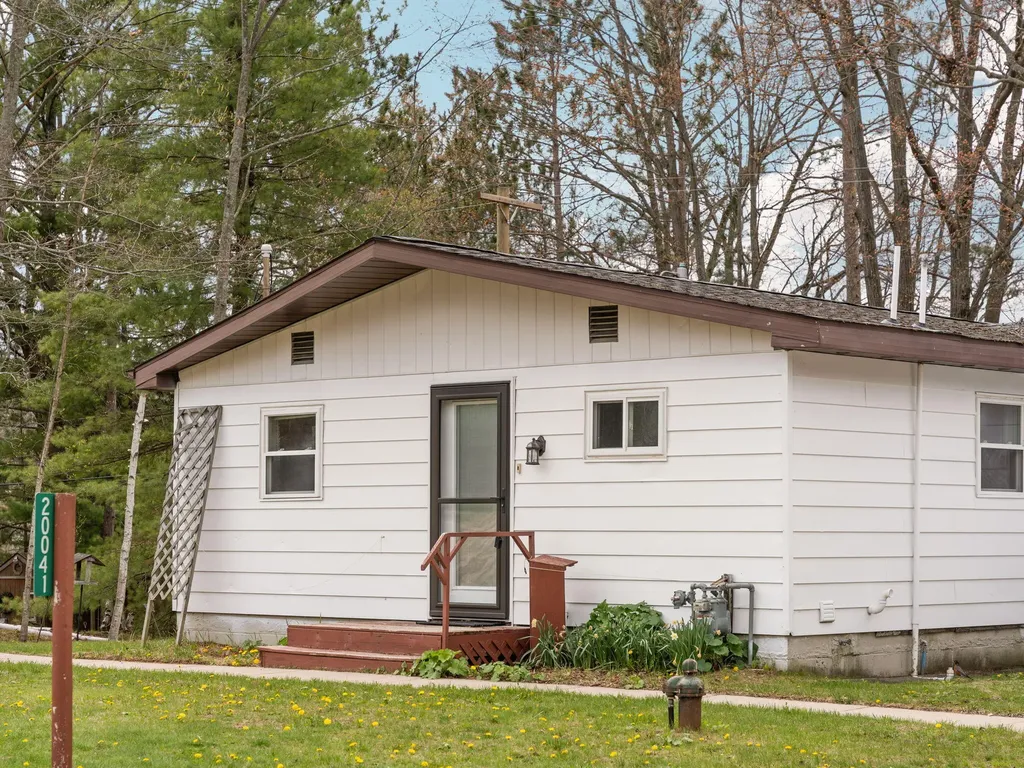 20041 E Chippewa Lake Drive Chippewa Township MI 49631