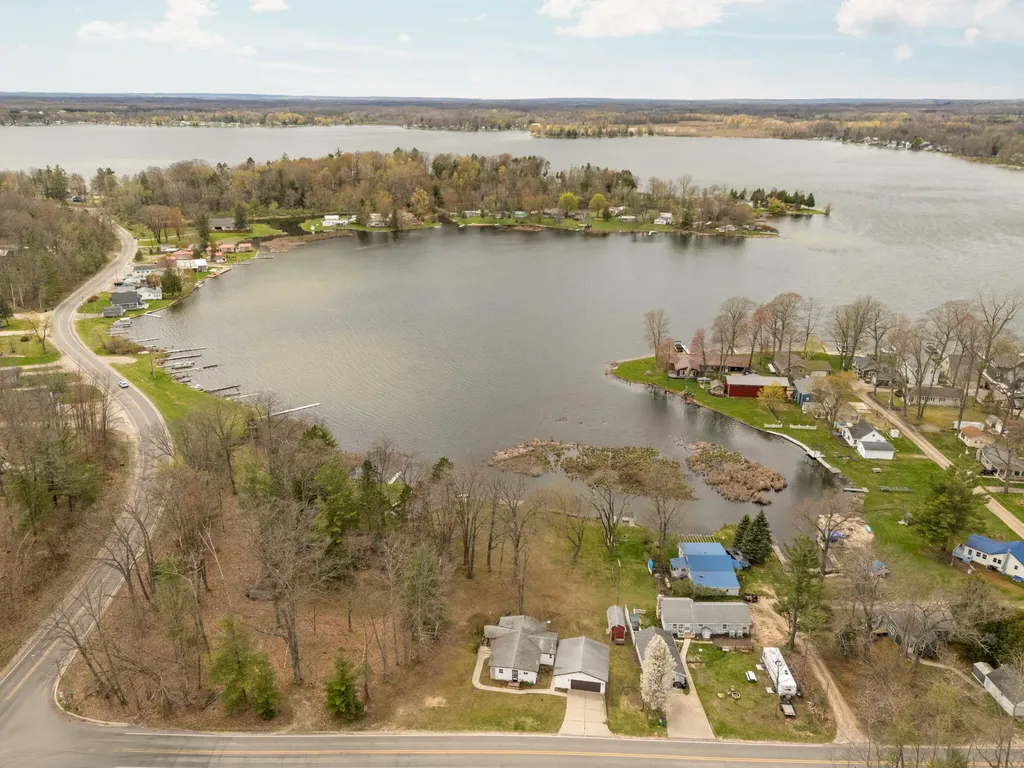 20041 E Chippewa Lake Drive Chippewa Township MI 49631