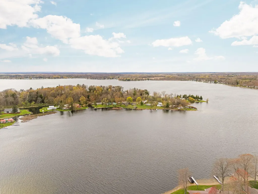 20041 E Chippewa Lake Drive Chippewa Township MI 49631