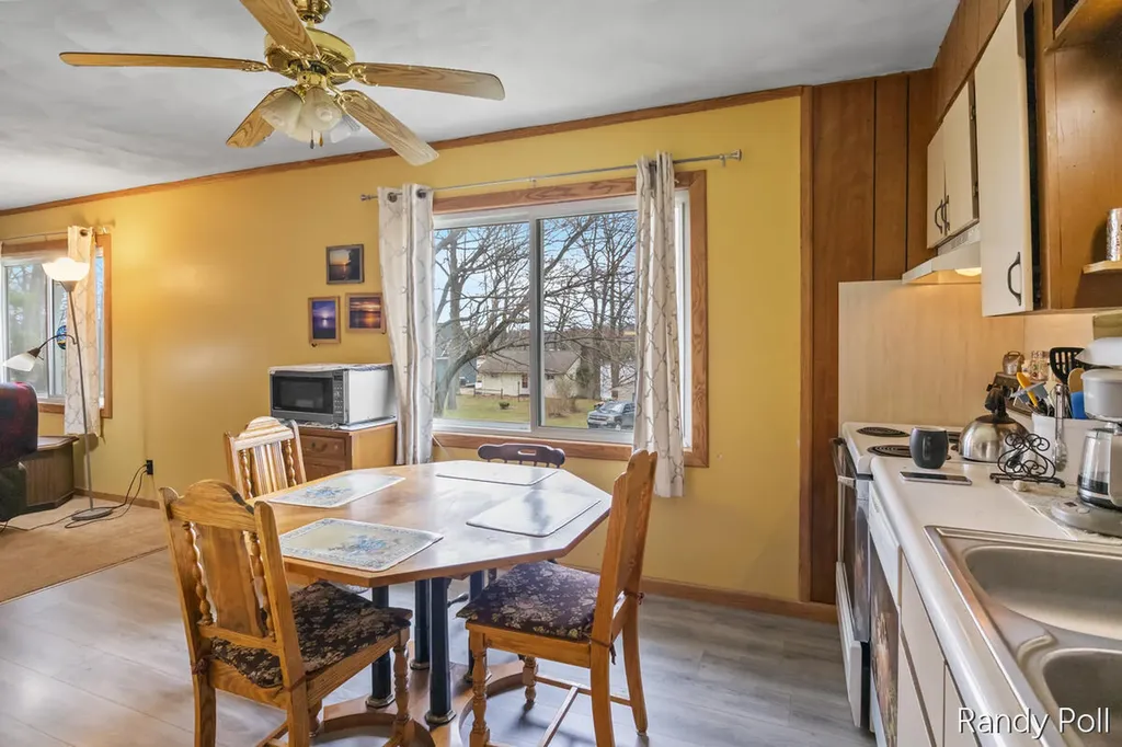 10116 Lakeshore Drive Chippewa Township MI 49320