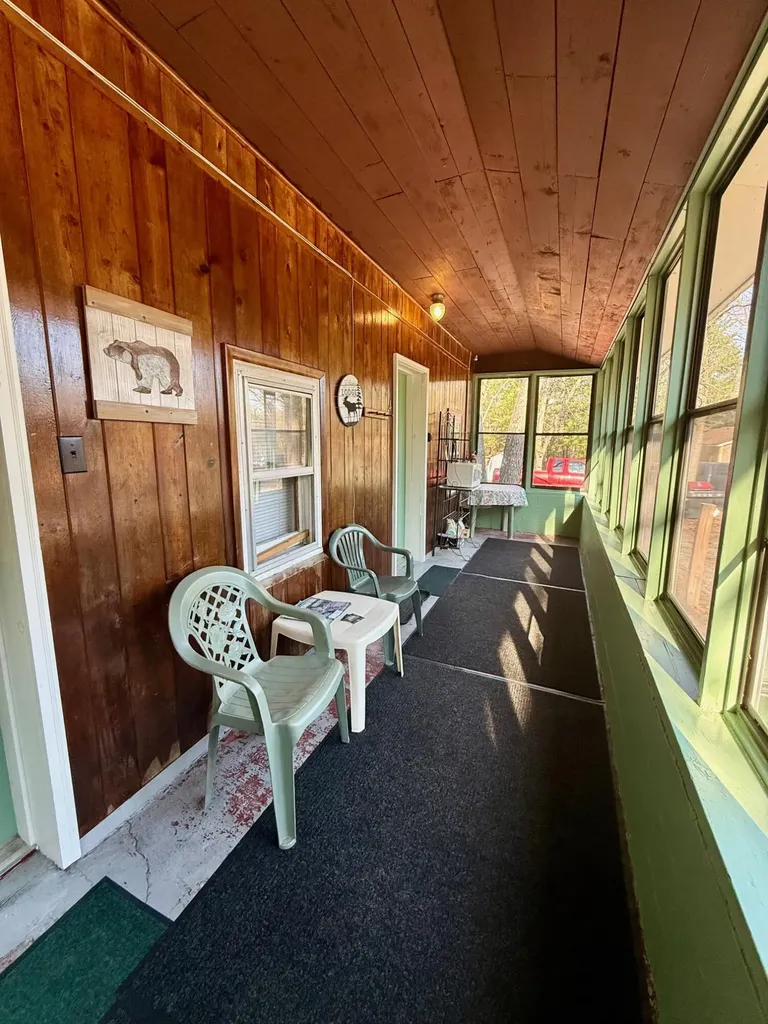 6090 W 76th Street Lake Township MI 49304
