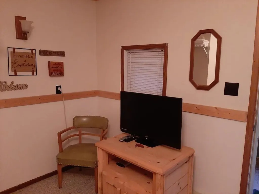 6090 W 76th Street Lake Township MI 49304