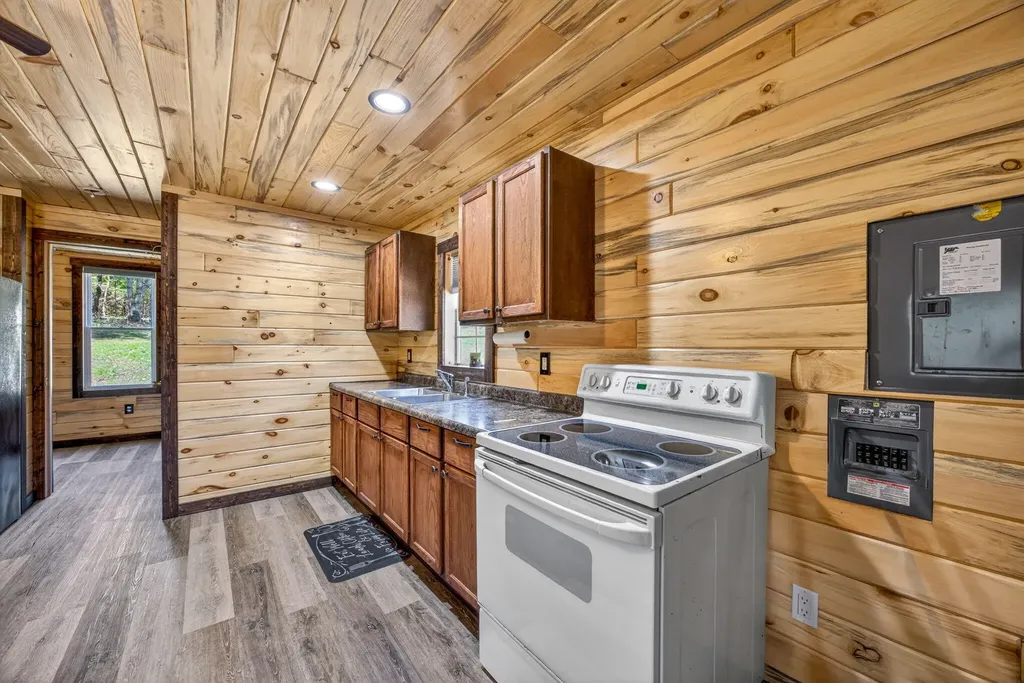 4179 N Lakola Road Ellsworth Township MI 49655