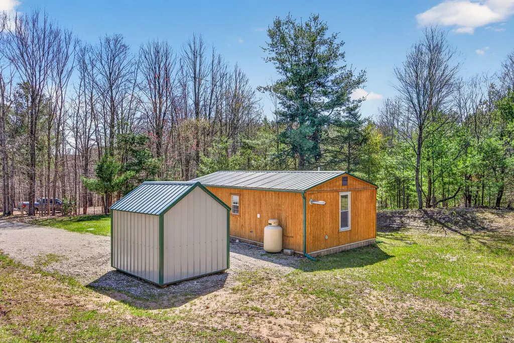 4179 N Lakola Road Ellsworth Township MI 49655