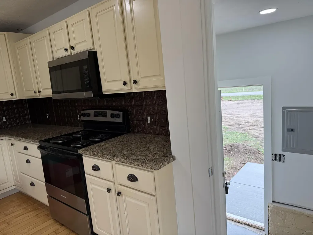 9363 E 56th Street E Croton Township MI 49337