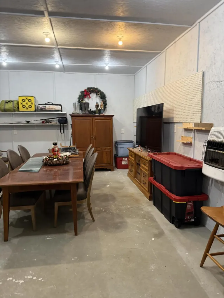9363 E 56th Street E Croton Township MI 49337