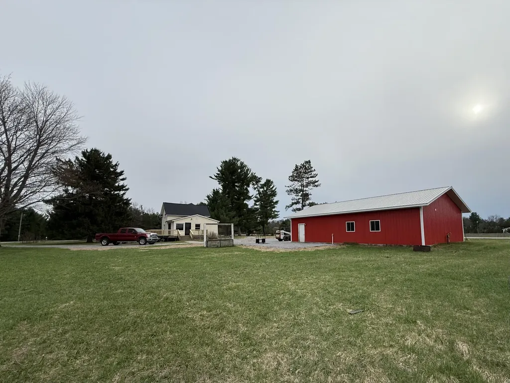 9363 E 56th Street E Croton Township MI 49337
