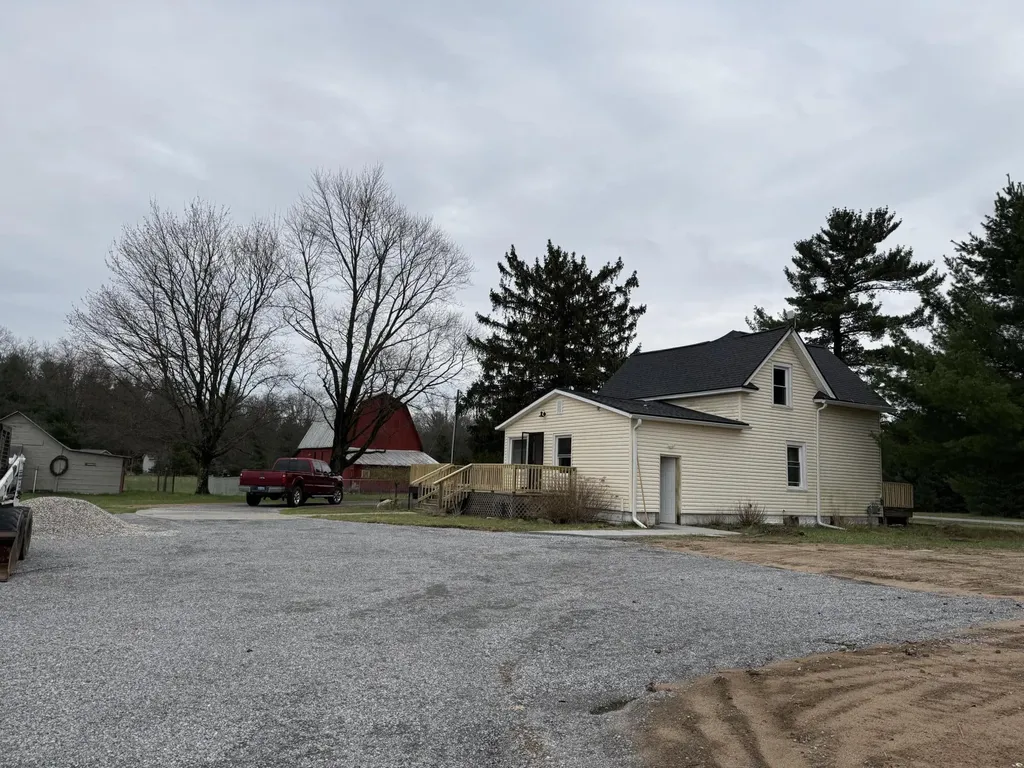 9363 E 56th Street E Croton Township MI 49337