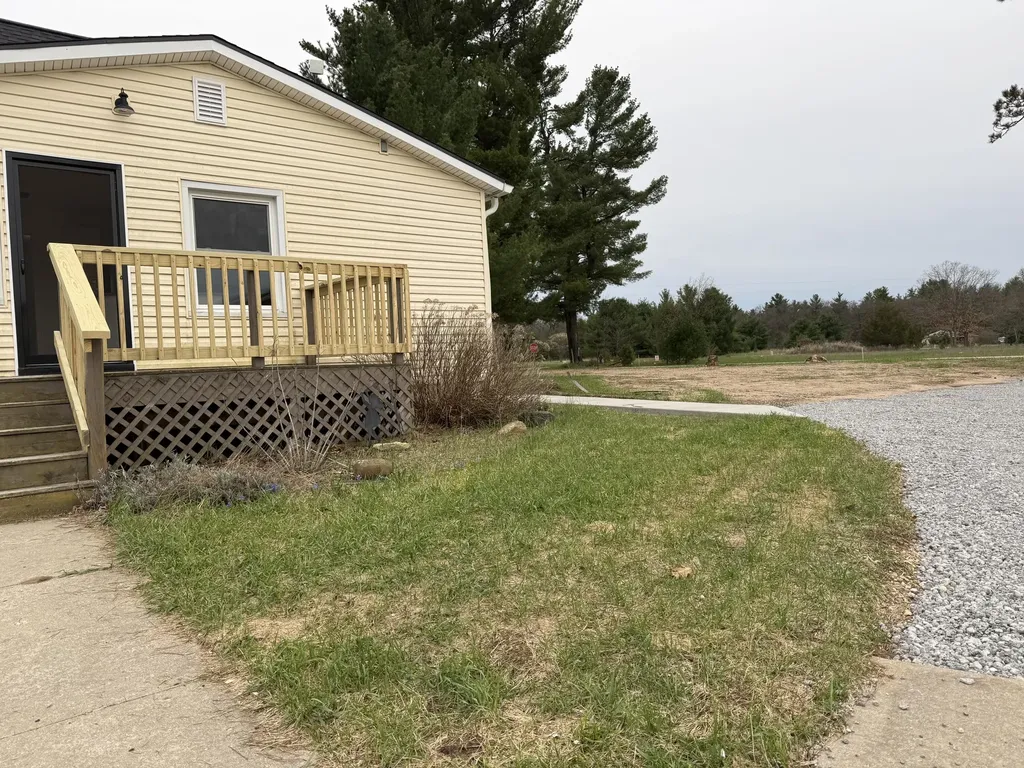 9363 E 56th Street E Croton Township MI 49337