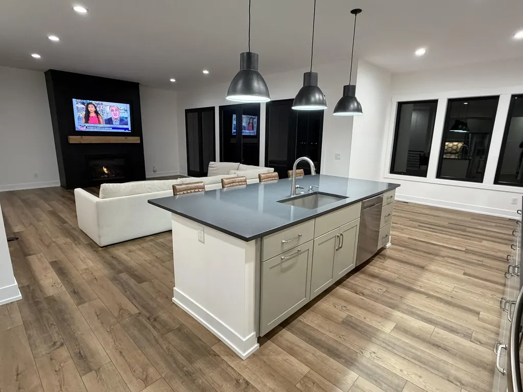 8670 N Island Drive Morton Township MI 49346