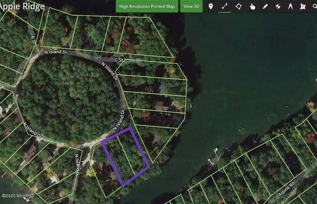 8670 N Island Drive Morton Township MI 49346