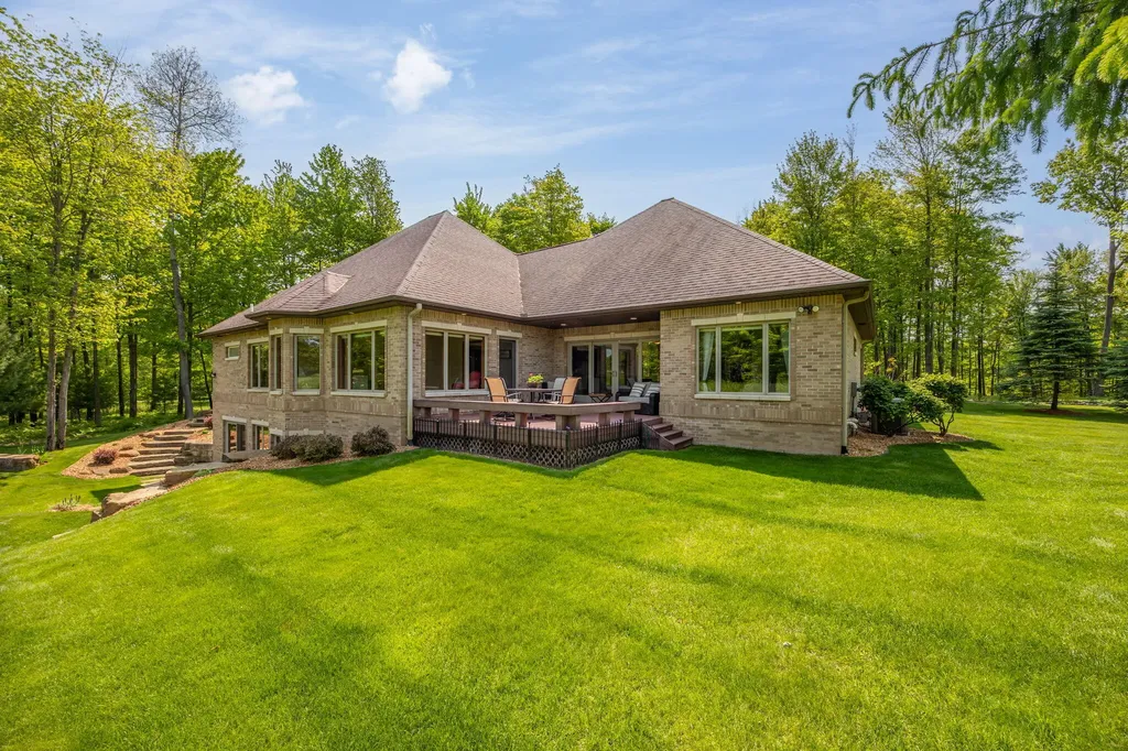 6511 Dublin Drive Morton Township MI 49346